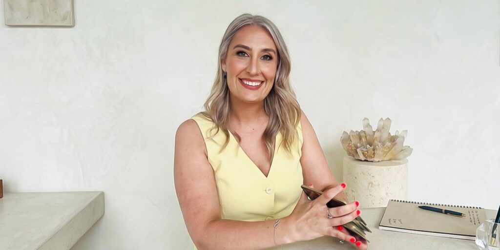 When Grief Feels Unfinished: How Sarah Marshall’s Psychic Medium Readings Help People Reconnect with Loved Ones Beyond Death